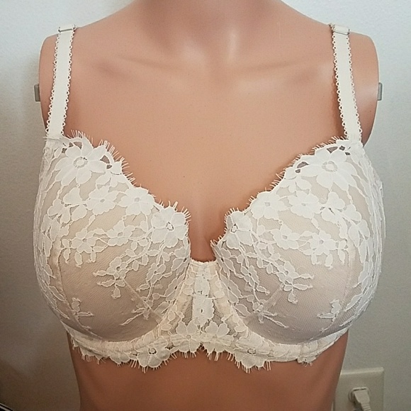 Victoria's Secret Other - Victoria's Secret dream angels lined demi bra